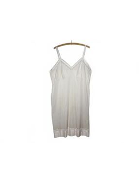 Vtg Plus Size Full Slip Lorraine 48 Tall XXL Ivory Nylon Silky 90s Lingerie